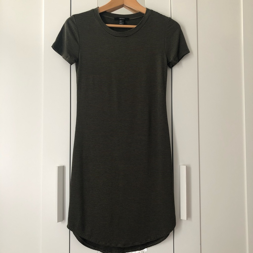 Forever 21 Striped T-Shirt Dress Size Small